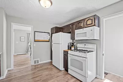 2561 Taft Avenue SW, Wyoming, MI 49519 - Photo 8