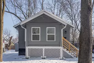1910 N Rose St, Kalamazoo, MI 49007 - Photo 2