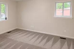 29310 Prestwick St, Southfield, MI 48076 - Photo 8