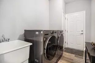 2865 Dillon Dr, Ann Arbor, MI 48105 - Photo 20