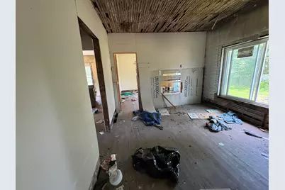 817 Thresher Avenue, Benton Harbor, MI 49022 - Photo 8