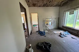 817 Thresher Ave, Benton Harbor, MI 49022 - Photo 8