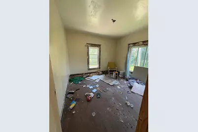 817 Thresher Avenue, Benton Harbor, MI 49022 - Photo 10