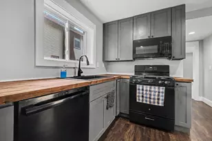 1059 M.L.K. Jr St SE, Grand Rapids, MI 49507 - Photo 12