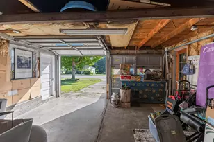 411 East St, Jonesville, MI 49250 - Photo 26