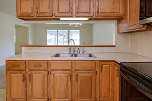 5005 Green Meadow Rd, Kalamazoo, MI 49009 - Photo 12