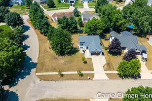 11011 Skyway Ln, Allendale, MI 49401 - Photo 4