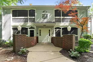 609 Curzon Ct, Howell, MI 48843 - Photo 2