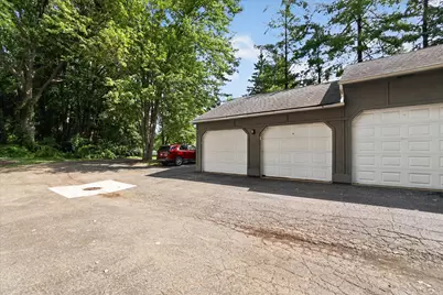 609 Curzon Court #203, Howell, MI 48843 - Photo 44