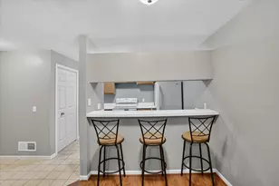 609 Curzon Ct, Howell, MI 48843 - Photo 12