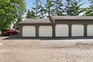 609 Curzon Ct, Howell, MI 48843 - Photo 42