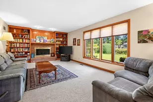 1327 Mulberry Ln, Saint Joseph, MI 49085 - Photo 16