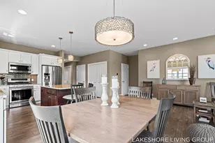 11565 S Lake Dr, Holland, MI 49424 - Photo 18