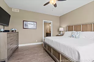11565 S Lake Dr, Holland, MI 49424 - Photo 20