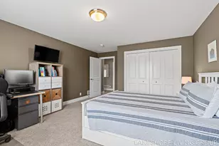 11565 S Lake Dr, Holland, MI 49424 - Photo 36
