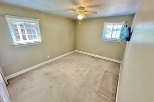 19533 Hardy St, Livonia, MI 48152 - Photo 24