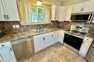 19533 Hardy St, Livonia, MI 48152 - Photo 18