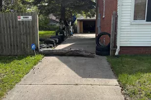 18968 Blackmoor St, Detroit, MI 48234 - Photo 2