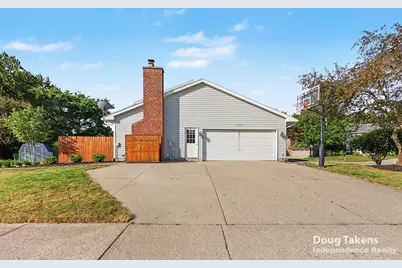 1755 Secretariat Drive SE, Kentwood, MI 49546 - Photo 4