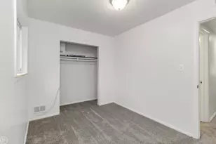 946 Fairview Ave, Pontiac, MI 48340 - Photo 14