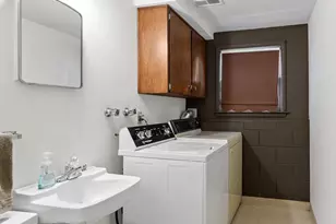 1832 Southwood Ave, Norton Shores, MI 49441 - Photo 36