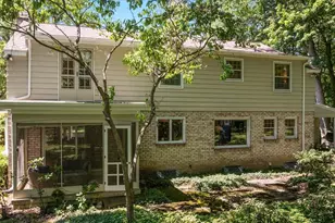 1354 Cornell Ave SE, Grand Rapids, MI 49506 - Photo 16