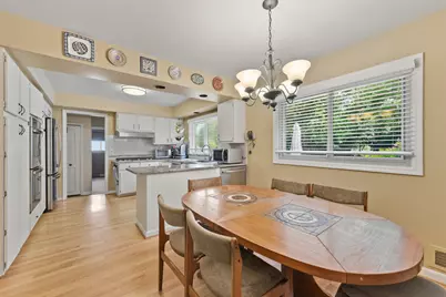 28550 Tavistock Trail, Southfield, MI 48034 - Photo 6