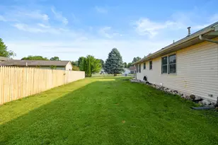150 Gull Pointe Dr, Battle Creek, MI 49017 - Photo 32