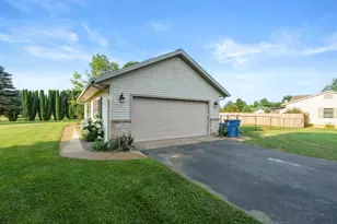 150 Gull Pointe Dr, Battle Creek, MI 49017 - Photo 26