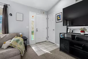 150 Gull Pointe Dr, Battle Creek, MI 49017 - Photo 2