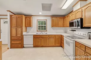 2568 Hoover St, Casnovia, MI 49318 - Photo 12