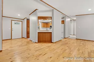 2568 Hoover St, Casnovia, MI 49318 - Photo 8