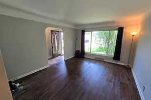 26431 Sunningdale Dr, Inkster, MI 48141 - Photo 8