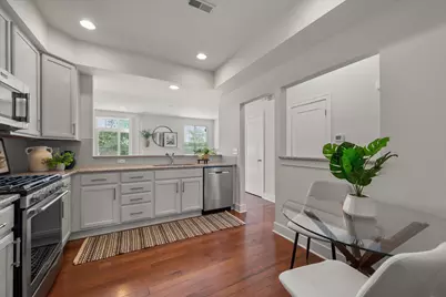2557 W Towne Street, Ann Arbor, MI 48103 - Photo 6