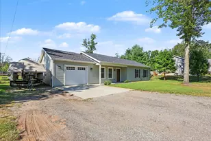 792 Judson Rd, Spring Lake, MI 49456 - Photo 2