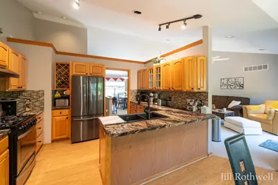 2385 Hidden Timbers Trail NE, Rockford, MI 49341 - Photo 10