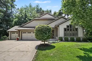 5543 N Red Pine Cir, Kalamazoo, MI 49009 - Photo 2