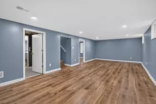2141 Shangrai-La Dr SE, Grand Rapids, MI 49508 - Photo 18