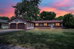 2141 Shangrai-La Dr SE, Grand Rapids, MI 49508 - Photo 2
