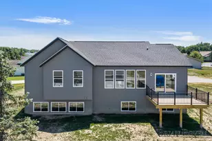 239 W Gardner Street NW, Sparta, MI 49345 - Photo 32