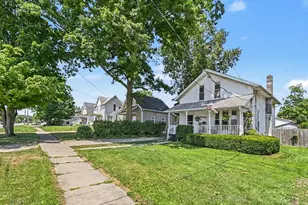 618 W Lawrence Ave, Charlotte, MI 48813 - Photo 2