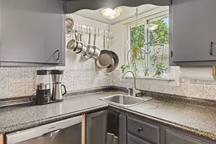 618 W Lawrence Ave, Charlotte, MI 48813 - Photo 10