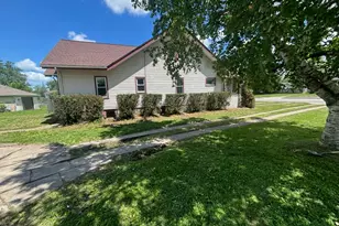 3194 Main St, Marlette, MI 48453 - Photo 8