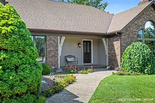 400 W 35th St, Holland, MI 49423 - Photo 4