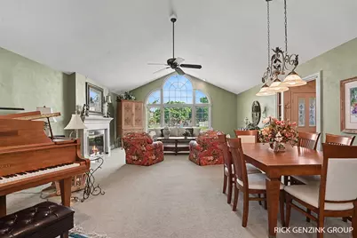 400 W 35th Street, Holland, MI 49423 - Photo 14