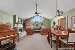 400 W 35th St, Holland, MI 49423 - Photo 14