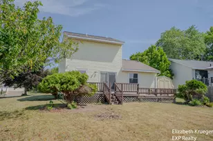 2630 Rum Creek Dr SE, Grand Rapids, MI 49508 - Photo 4