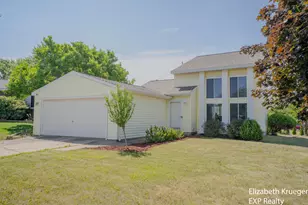 2630 Rum Creek Dr SE, Grand Rapids, MI 49508 - Photo 2