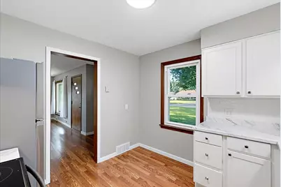 459 Dale Avenue, Benton Harbor, MI 49022 - Photo 8