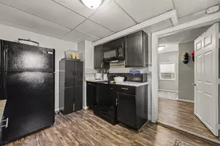 1261 Van Portfliet Dr NW, Grand Rapids, MI 49534 - Photo 10